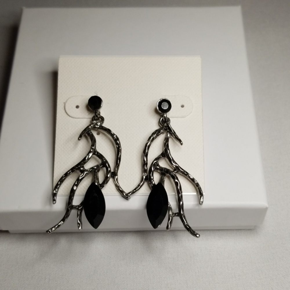 Silver earrings with black stones